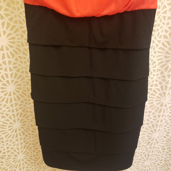 Dress - Picture 11 of 13